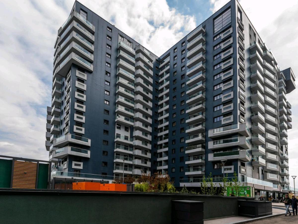 Platinum Rooms District 1 & 2 Bukares Bagian luar foto