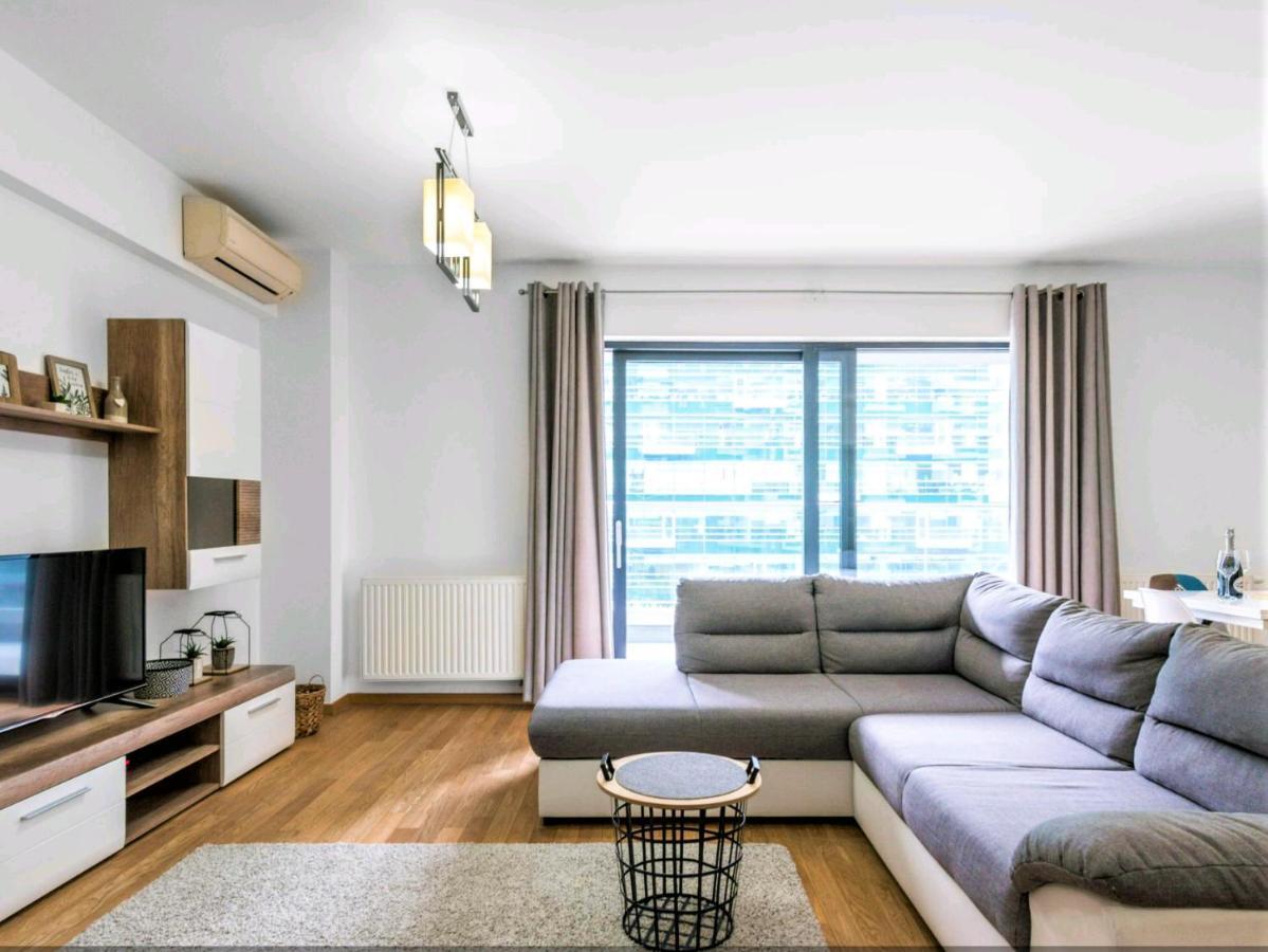 Platinum Rooms District 1 & 2 Bukares Bagian luar foto